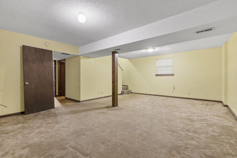 453 Hill St, Ringgold, GA 30736