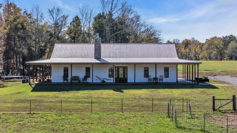 4466 Gunn Rd, Springfield, TN 37172