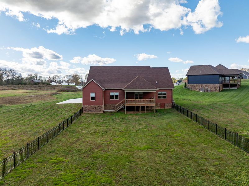 1202 Goose Dr, Springfield, TN 37172