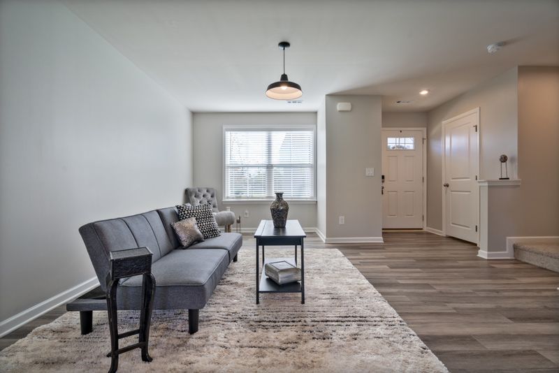 2935 Winterberry Dr #36, Nashville, TN 37207