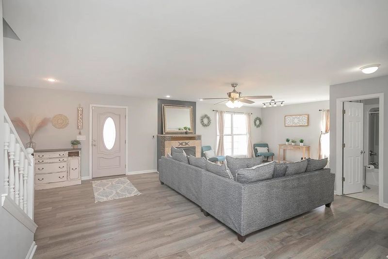 1021 Pond Switch Rd, Dickson, TN 37055