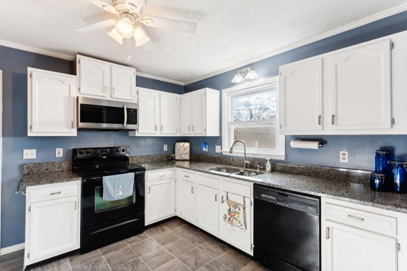 2712 Crosswoods Dr, Murfreesboro, TN 37129