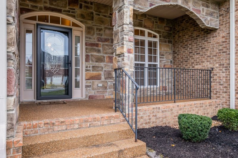 821 Harrisburg Ln, Mount Juliet, TN 37122