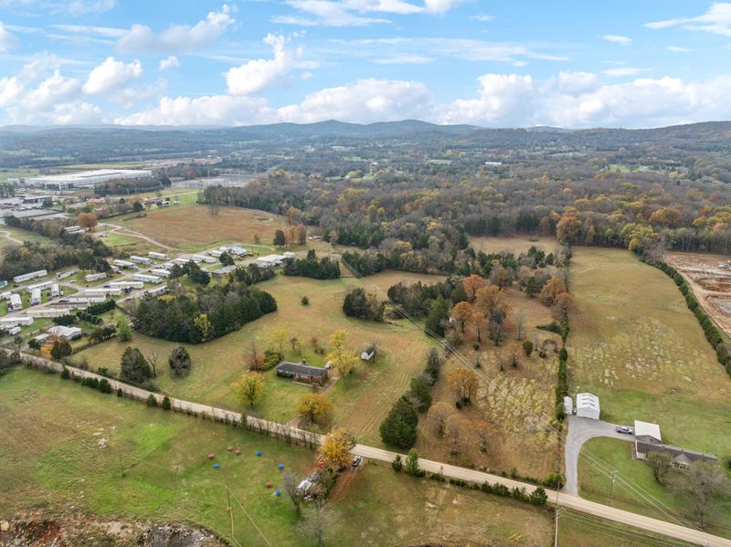 360 Bartons Creek Rd, Lebanon, TN 37090