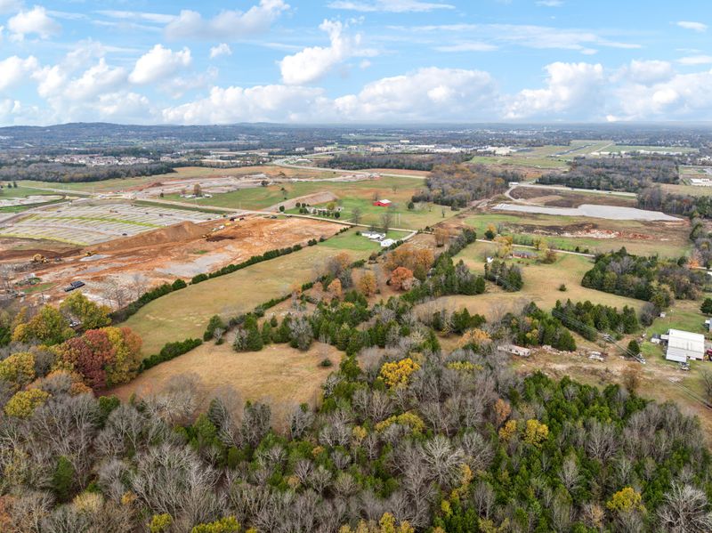 360 Bartons Creek Rd, Lebanon, TN 37090