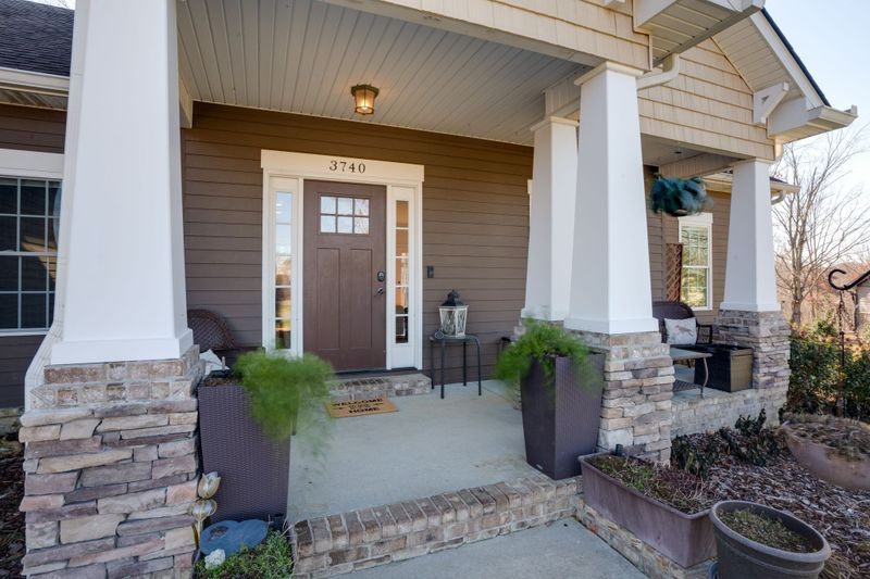 3740 Gregory Rd, Springfield, TN 37172