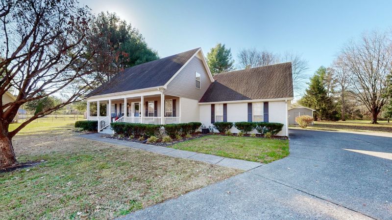 2271 High Meadow Dr, Murfreesboro, TN 37129