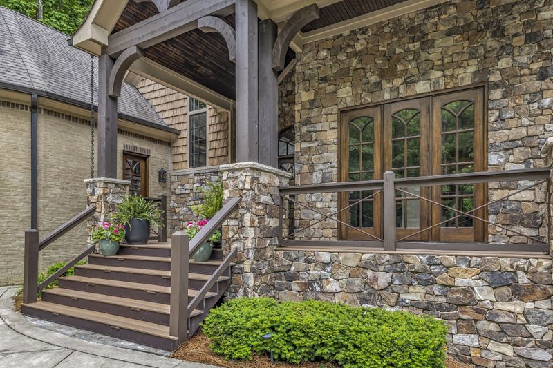 4468 Savage Pointe Dr, Franklin, TN 37064