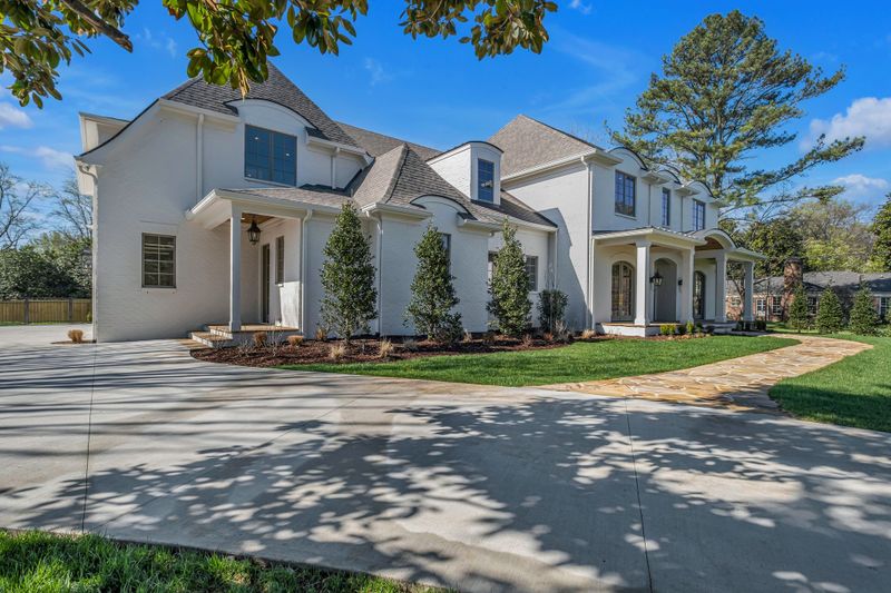 217 Olive Branch Rd, Nashville, TN 37205
