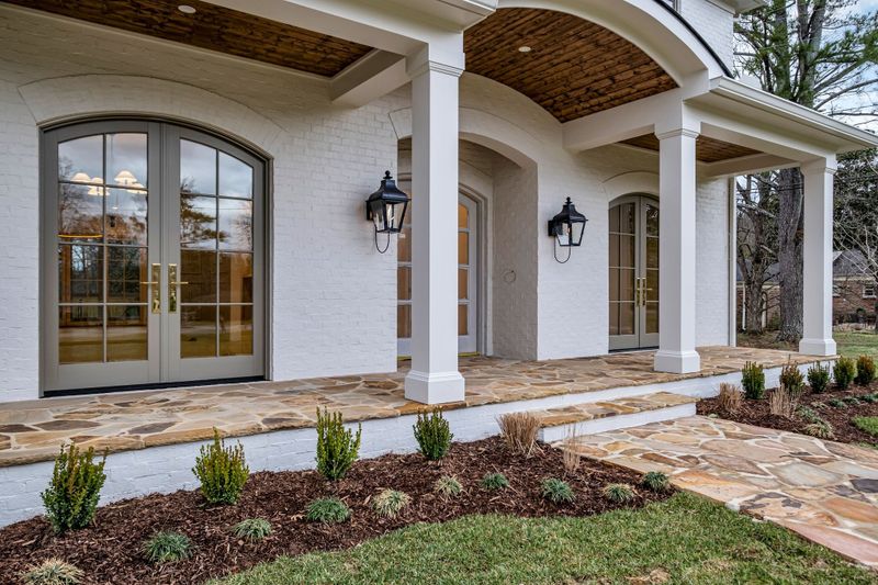 217 Olive Branch Rd, Nashville, TN 37205