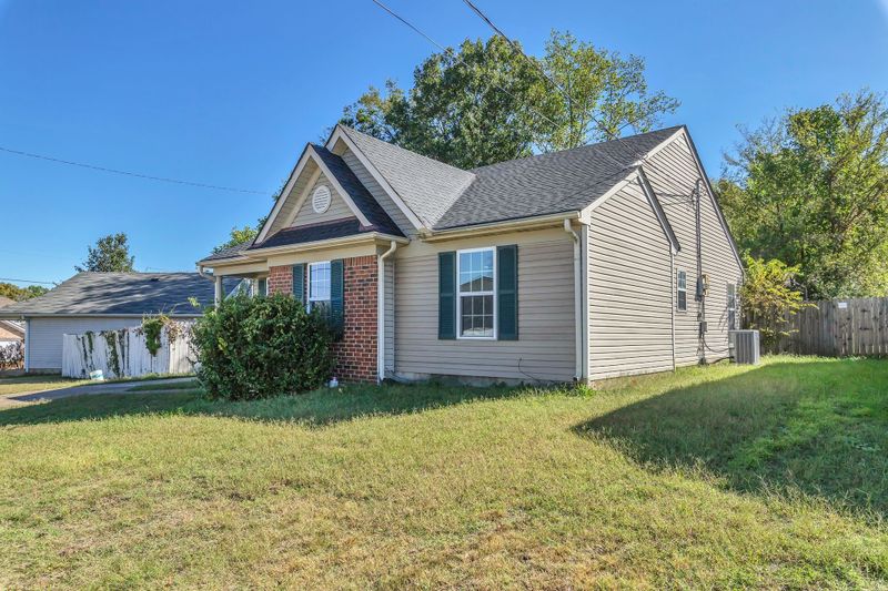 4405 Stoneview Dr, Antioch, TN 37013