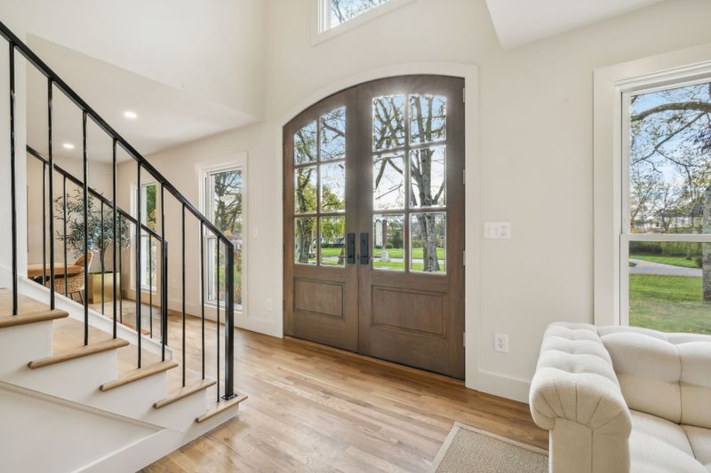 8302 Alamo Rd, Brentwood, TN 37027