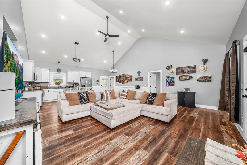 710 Sullivan Bend Rd, Elmwood, TN 38560