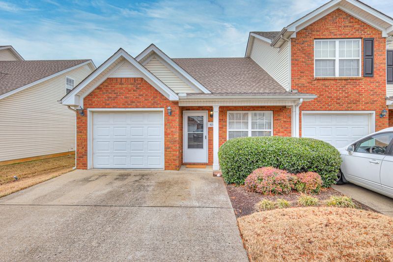 921 Wolves Den Pl, Murfreesboro, TN 37128