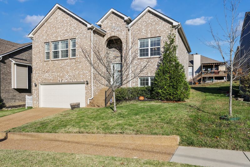 429 Chinook Dr, Antioch, TN 37013