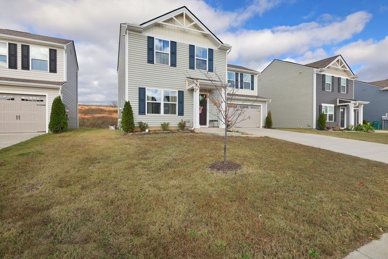 2344 Brokeshire Dr, White House, TN 37188