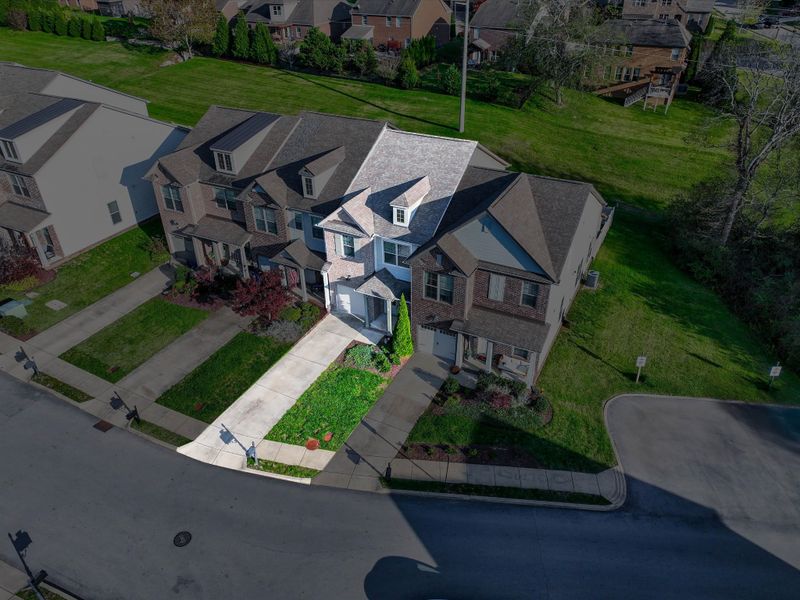 1414 Channing Dr, Thompsons Station, TN 37179