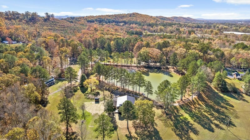 505 Sleepy Hollow Rd, La Fayette, GA 30728