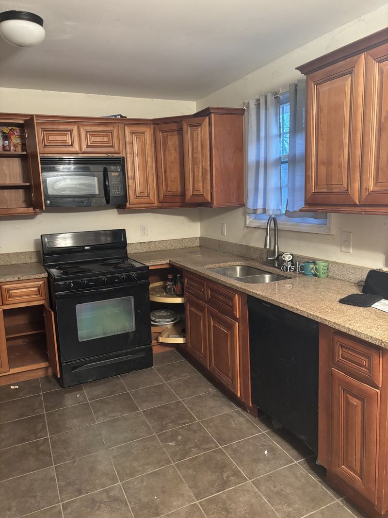 3719 W Hamilton Rd, Nashville, TN 37218