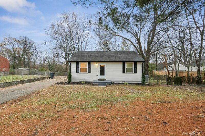 201 Stirton Rd, Nashville, TN 37210