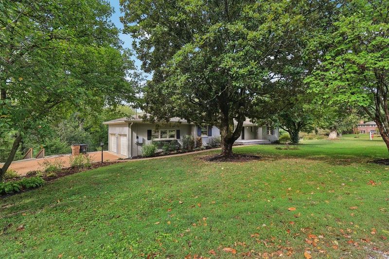 4942 Darlington Dr, Nashville, TN 37211