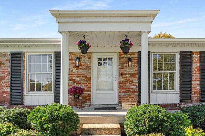4729 Timberhill Dr, Nashville, TN 37211