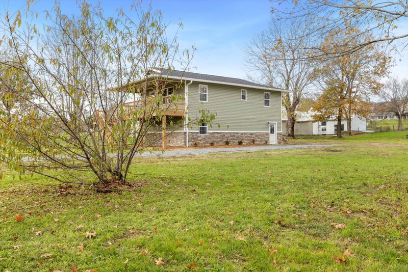 176 Pine Ave, Trenton, GA 30752