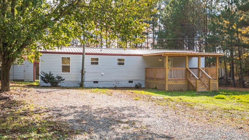 1239 Derby Dr, Cohutta, GA 30710