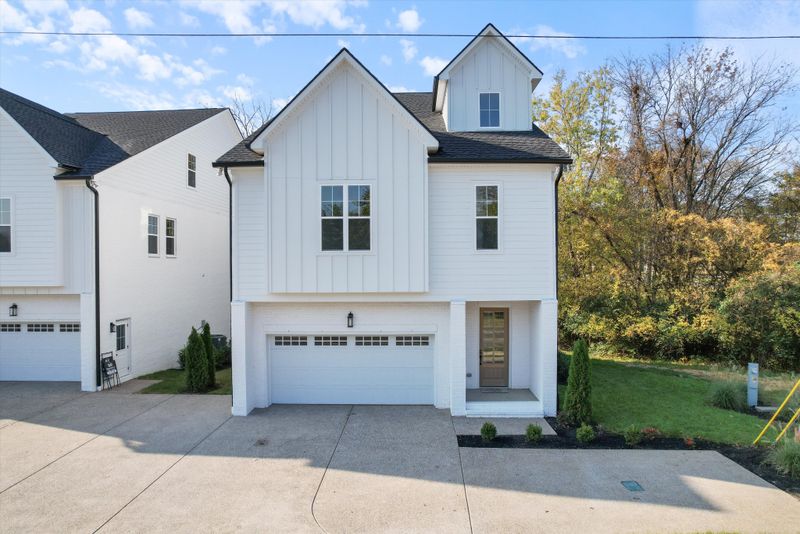 345 Old Shackle Island Rd, Hendersonville, TN 37075