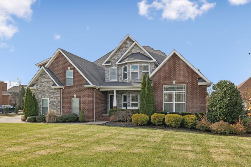 2727 Battleground Dr, Murfreesboro, TN 37129