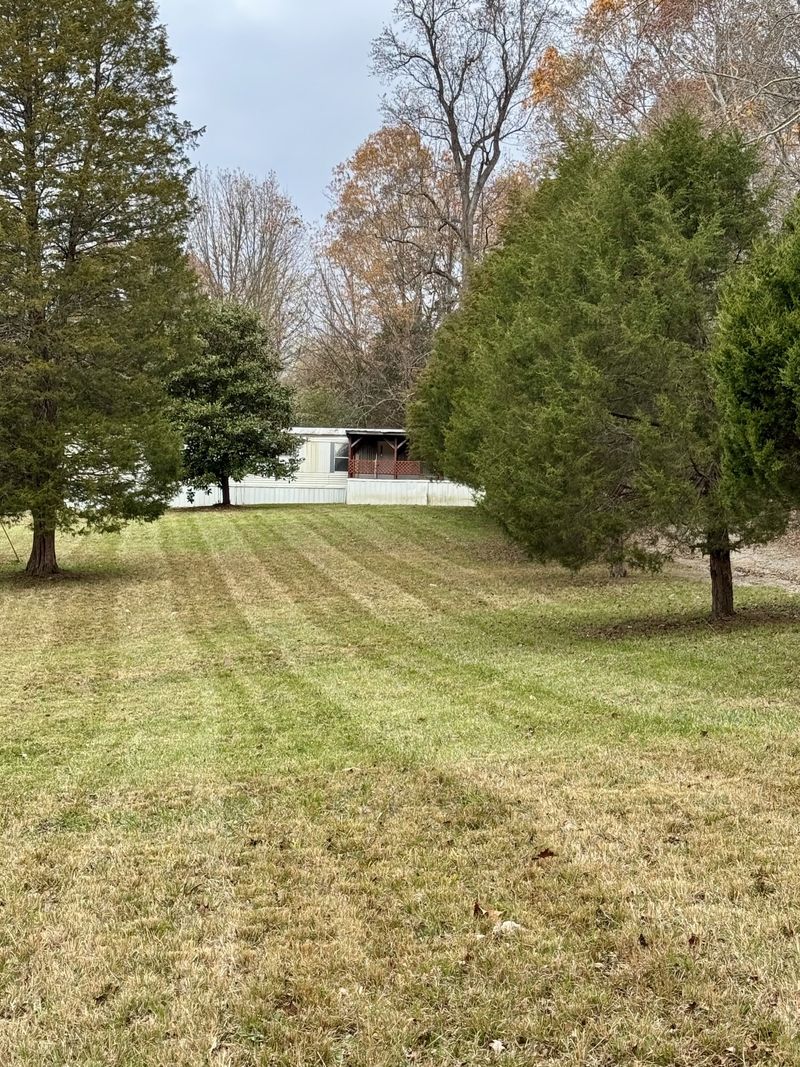 1411 Stoney Point Rd, Vanleer, TN 37181
