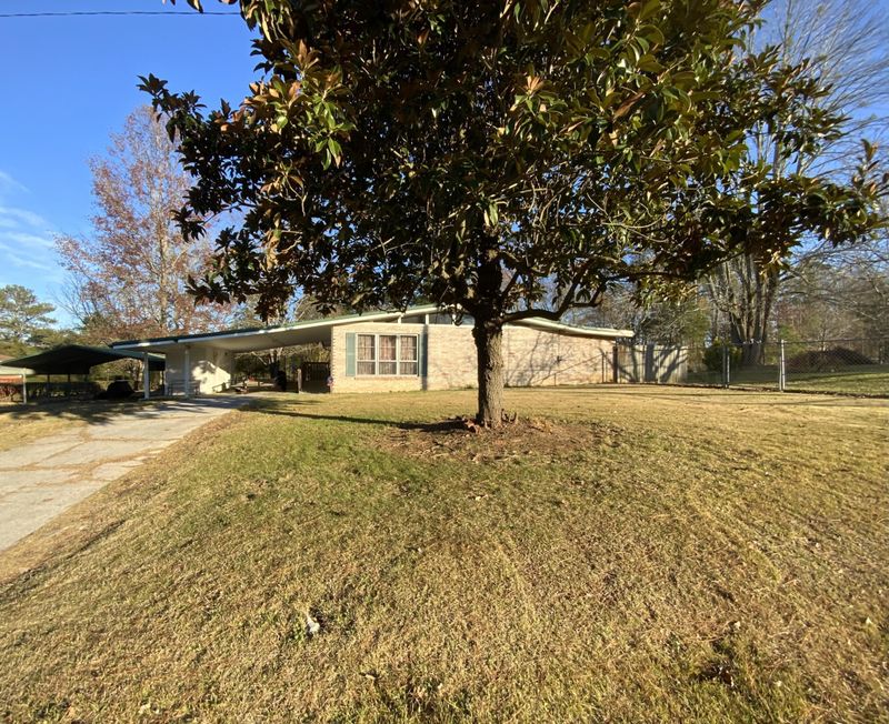 41 Hanshaw Dr, Rock Spring, GA 30739