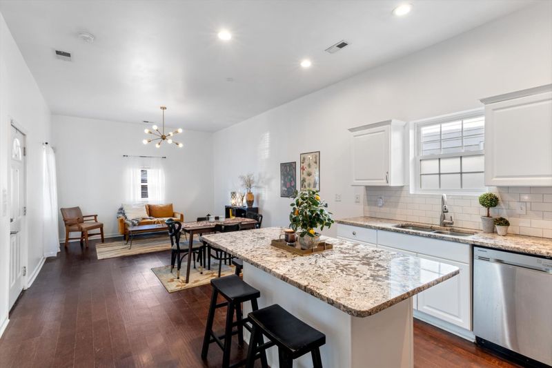 1806 10th Ave N, Nashville, TN 37208