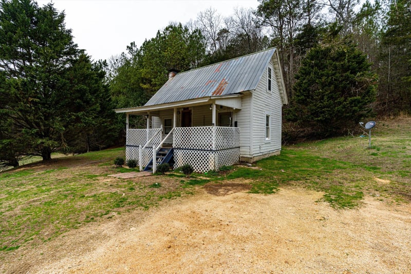 156 Henderson Rd, Trion, GA 30753