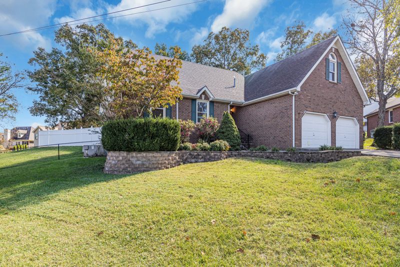 114 Saint Marys Ct, Smyrna, TN 37167