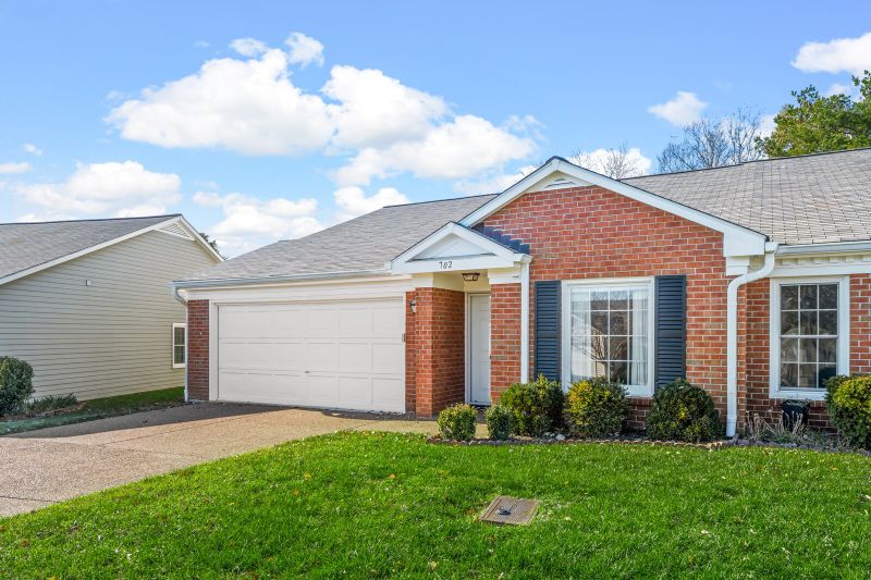 702 Mount Carmel Pl, Nashville, TN 37205