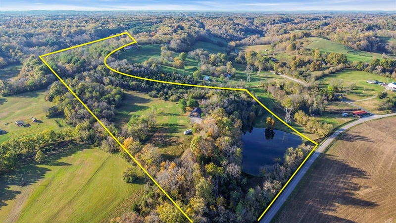 5009 Leipers Creek Rd, Williamsport, TN 38487