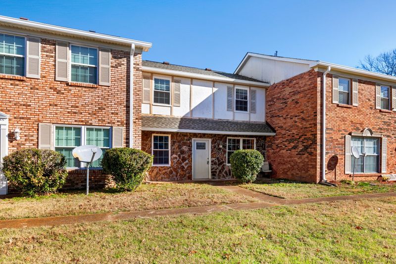 1301 Neelys Bend Rd #C20, Madison, TN 37115