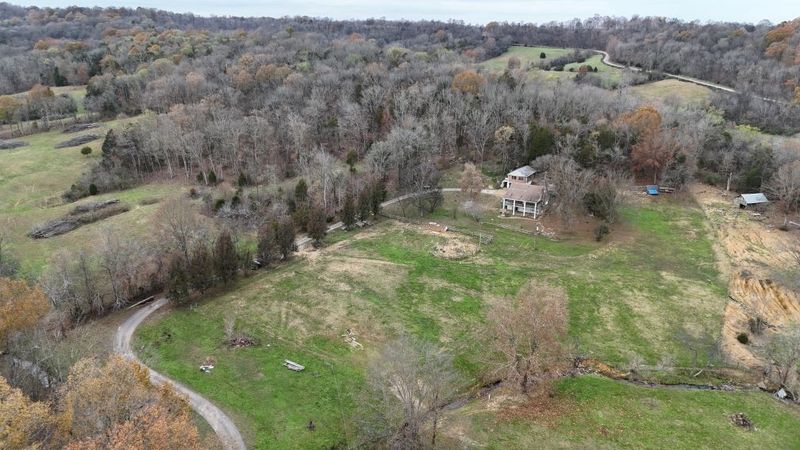4972 Kettle Mills Rd, Hampshire, TN 38461