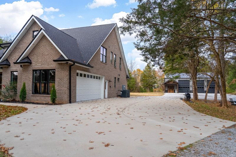 888 Baker Rd, Smyrna, TN 37167