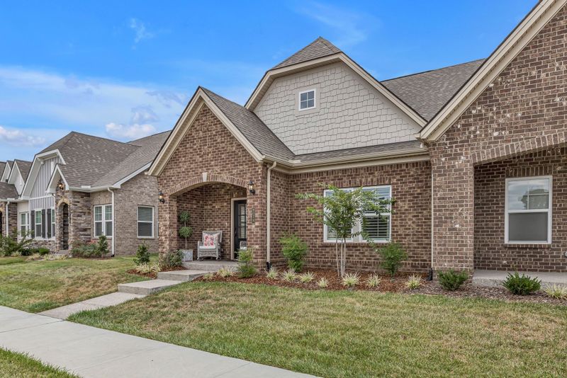 9078 Headwaters Dr, Franklin, TN 37064