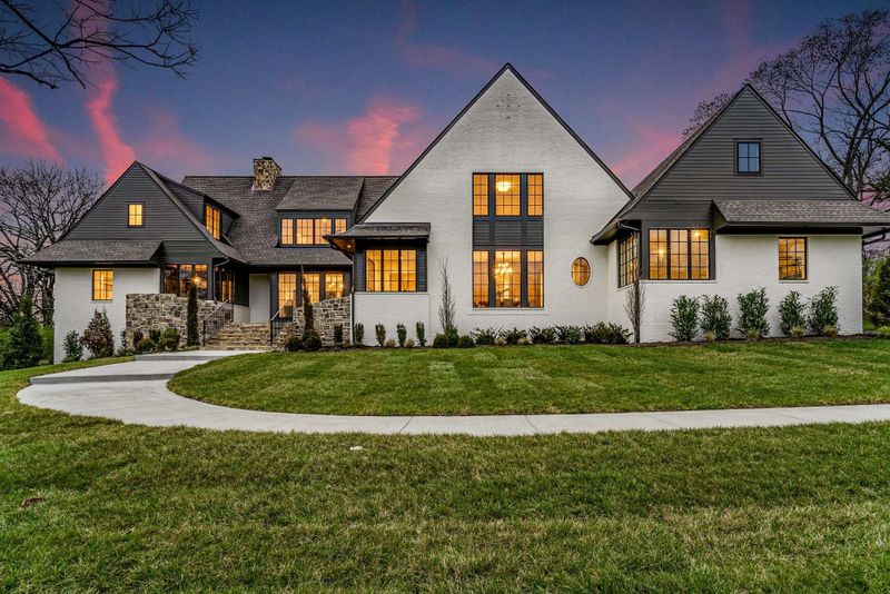 6104 Hickory Valley Rd, Nashville, TN 37205