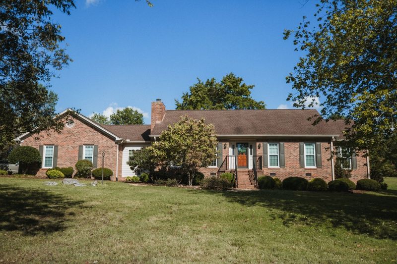 980 Rip Steele Rd, Columbia, TN 38401