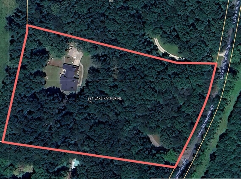 921 Lake Katherine Rd, Tunnel Hill, GA 30755