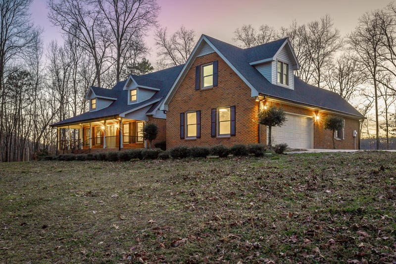 921 Lake Katherine Rd, Tunnel Hill, GA 30755