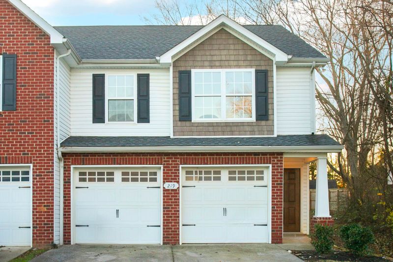 219 Latimer Dr, Smyrna, TN 37167