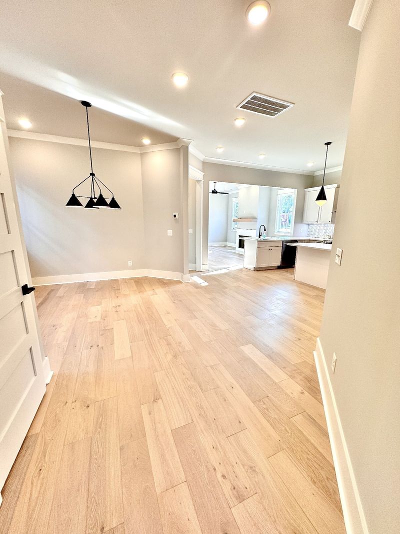 542A Starliner Dr, Nashville, TN 37209