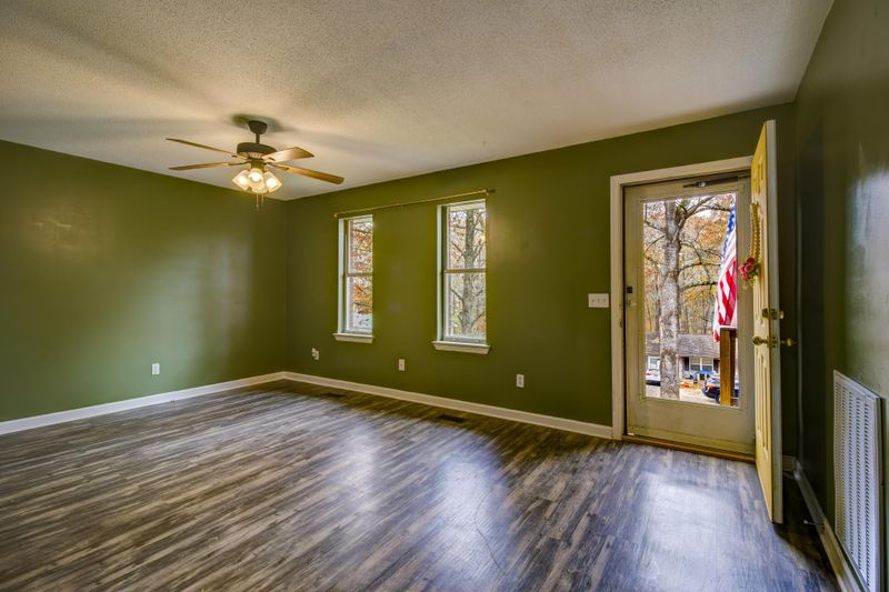 297 Marion Dr, Ringgold, GA 30736