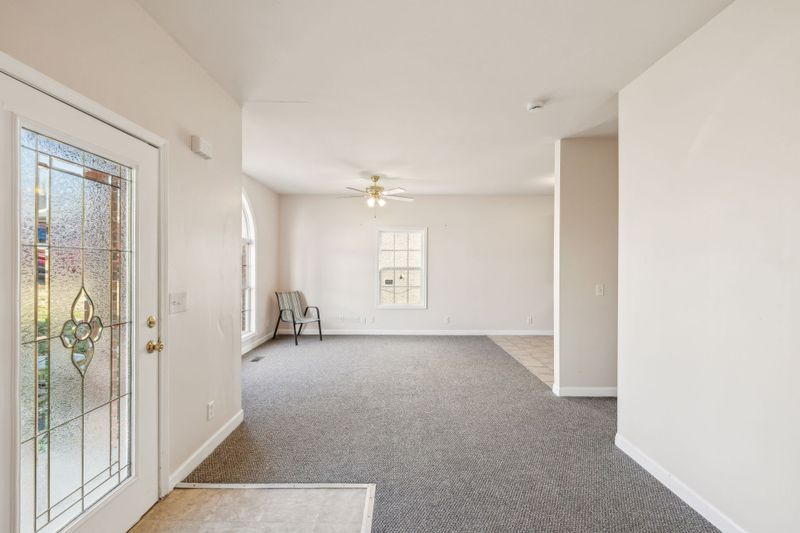 210 Flint Ridge Ct, Whites Creek, TN 37189