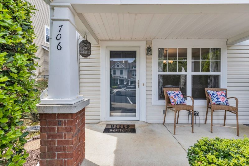 706 Flintlock Ct, Nashville, TN 37217